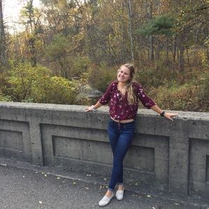 Meet your Posher, Felicia